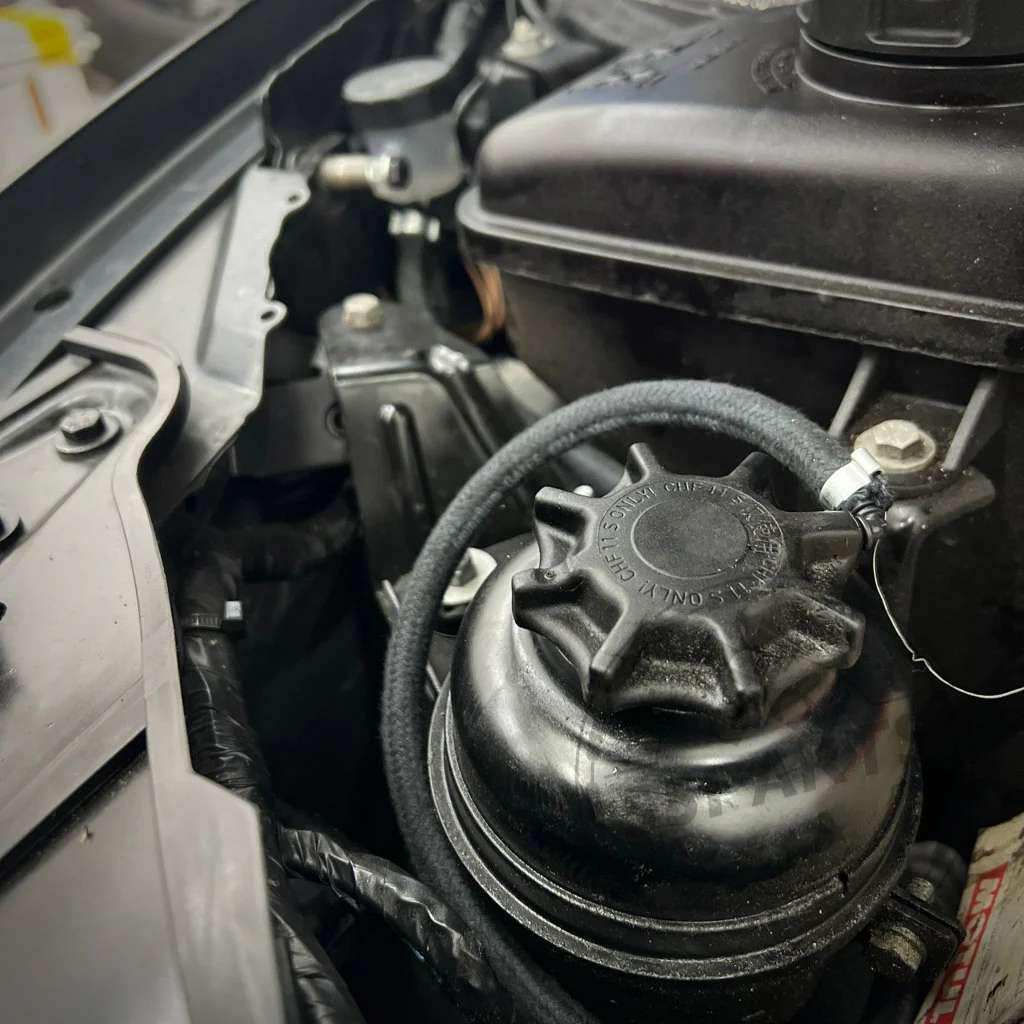 55Parts Special: Ausgleichsbehälter/Catch Tank für Hydrauliköl Servoflüssigkeit passend für BMW 3er E9x, 1er E8x inkl. M3 - Image 5