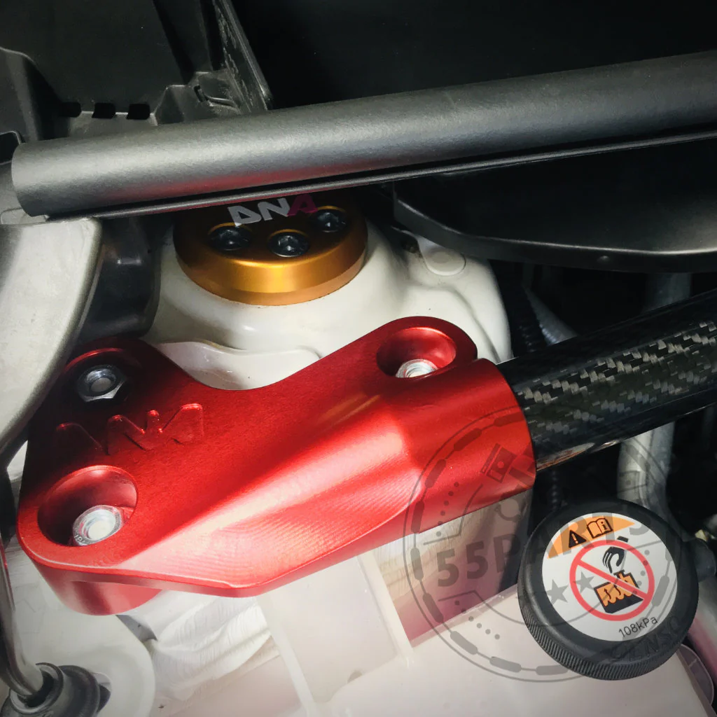 DNA Racing Carbon Domstrebe vorne passend für Toyota Yaris GR - Image 6