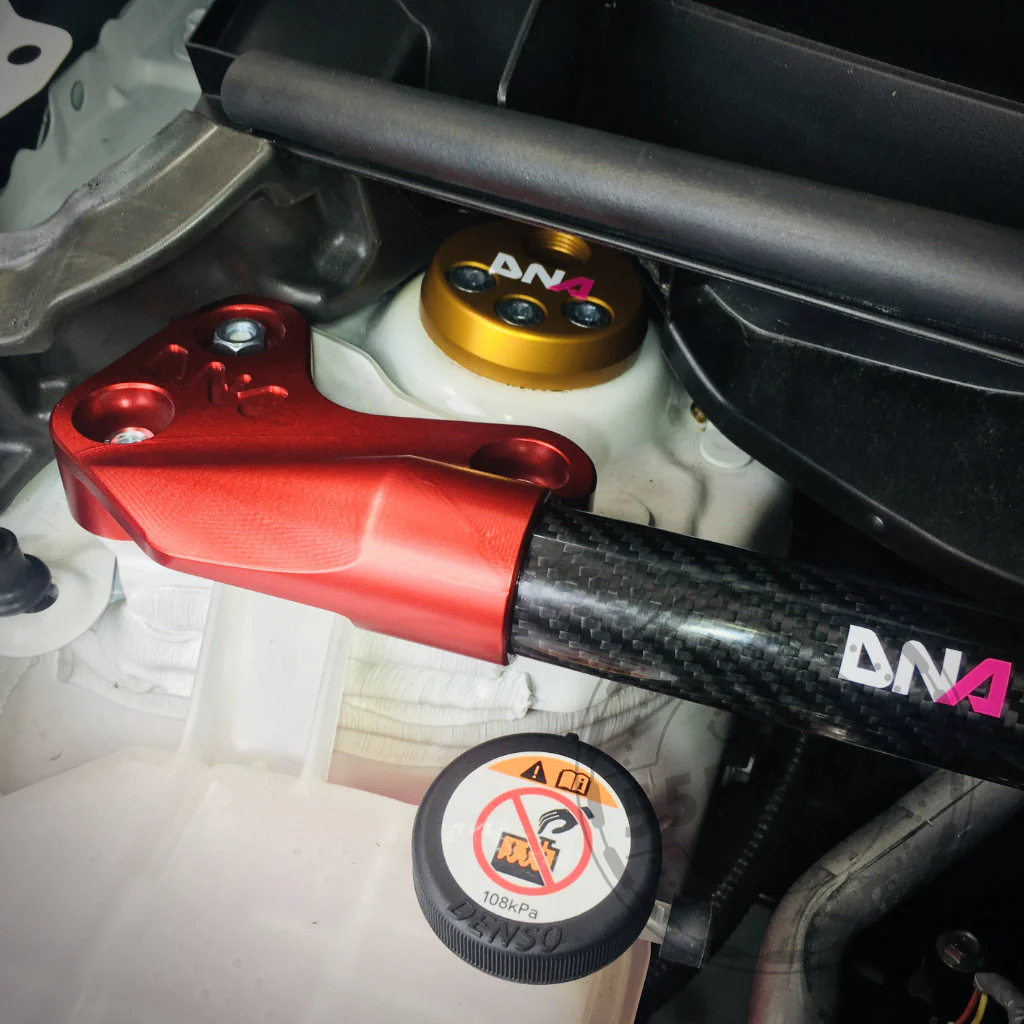 DNA Racing Verstellbare Uniball Domlager passend für Toyota Yaris GR - Image 9
